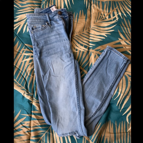 Hollister Jeans-00S W23 L28 Super Skinny High Rise - Picture 1 of 3